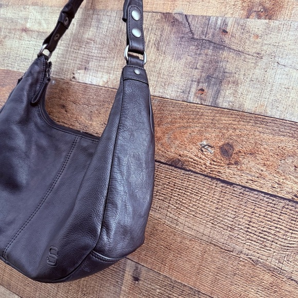 Spikes & Sparrow Leather Shoulder Bag - Harli - Black - Picture 4 of 14